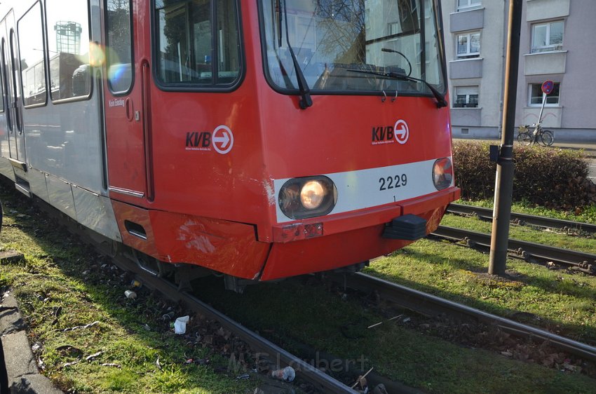 VU Koeln PKW Bahn Amsterdamerstr Friedrich Karlstr P070.JPG